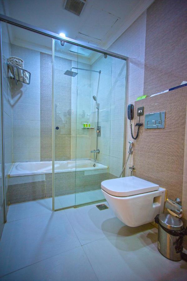 Contour Backwaters Hotel Resort & Convention Centre Ramankari Luaran gambar